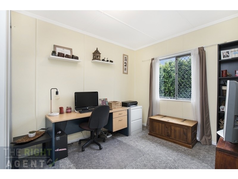 9 Knights Terrace, Margate QLD 4019