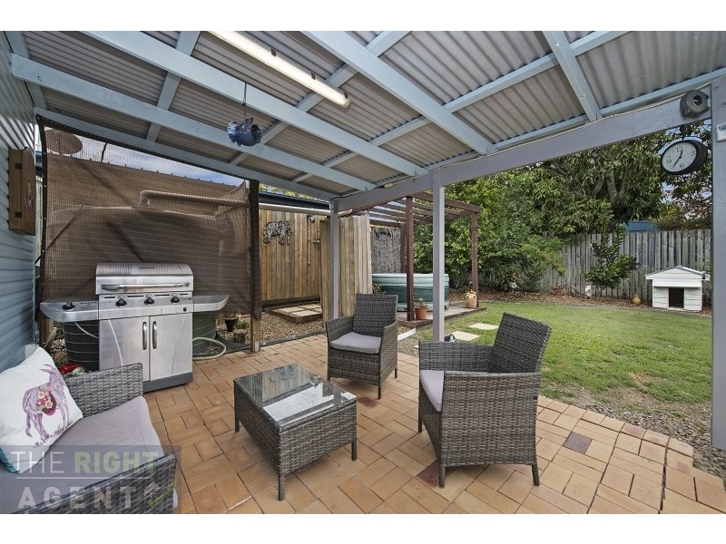 9 Knights Terrace, Margate QLD 4019