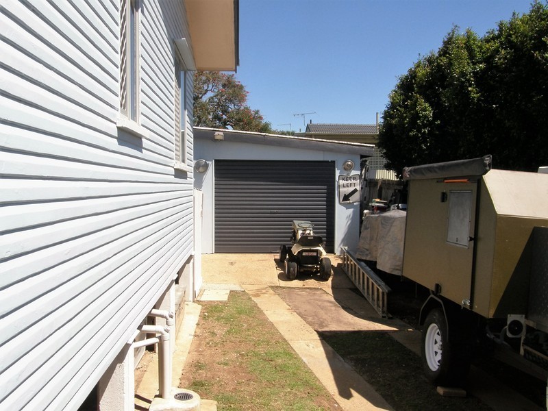 9 Knights Terrace, Margate QLD 4019