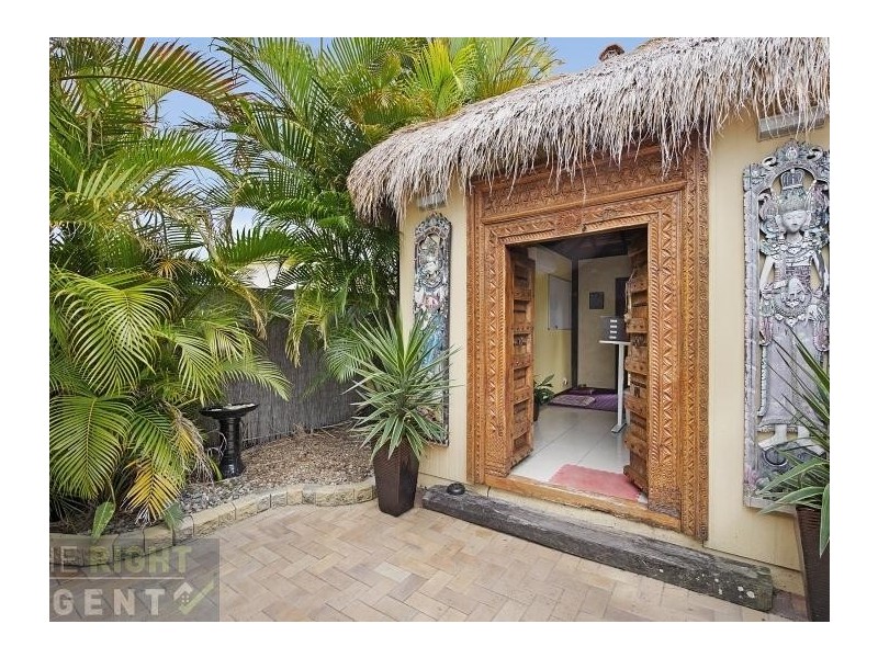 11 Memoire Court, Eatons Hill QLD 4037