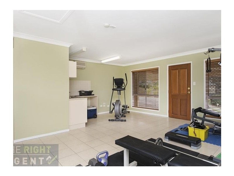 11 Memoire Court, Eatons Hill QLD 4037