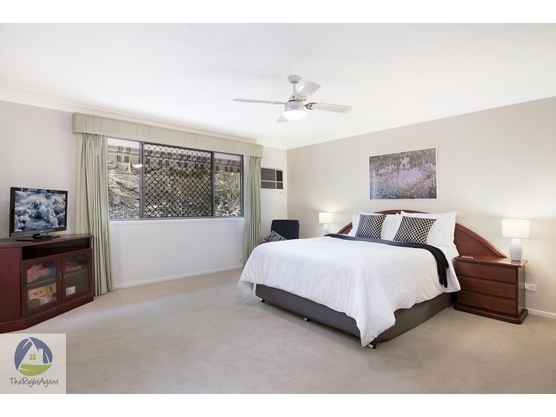 14 Kimberley Court, Eatons Hill QLD 4037