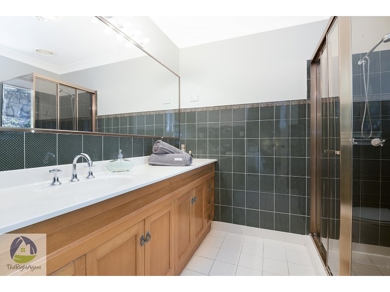 14 Kimberley Court, Eatons Hill QLD 4037