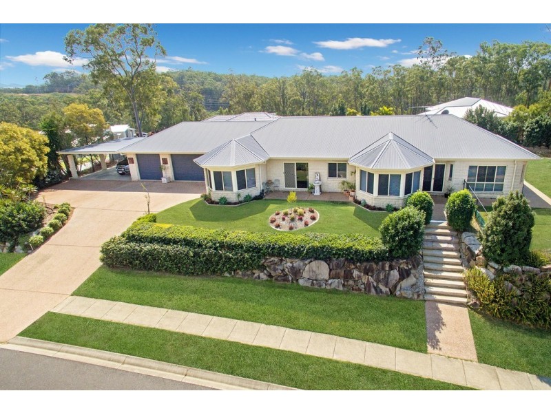 1 Tipuana Place, Cashmere QLD 4500