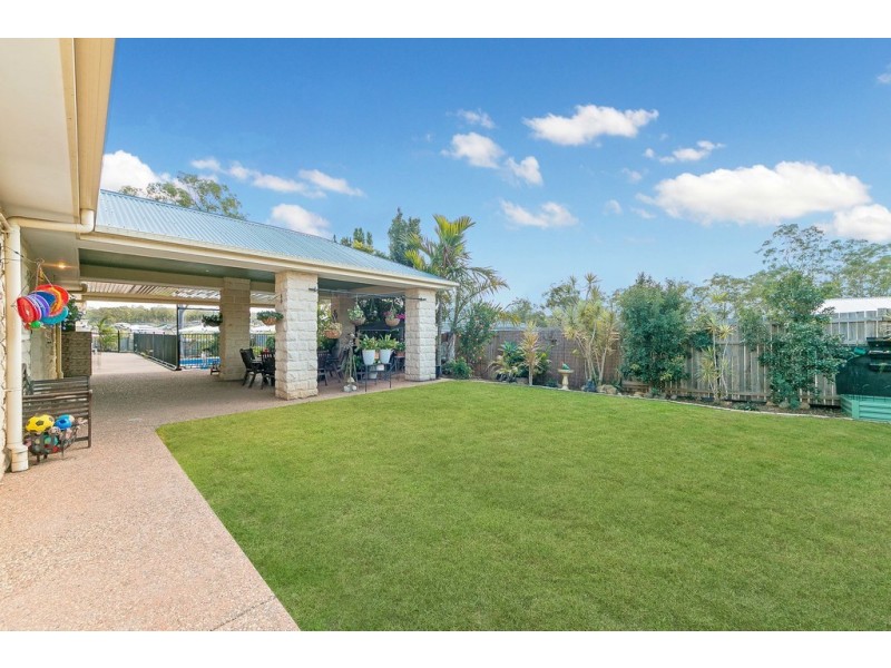 1 Tipuana Place, Cashmere QLD 4500