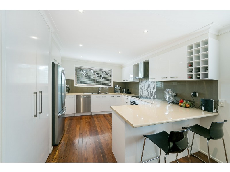 6 Mona Vale Way, Petrie QLD 4502