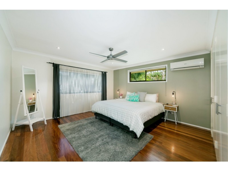 6 Mona Vale Way, Petrie QLD 4502