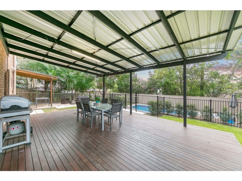 6 Mona Vale Way, Petrie QLD 4502