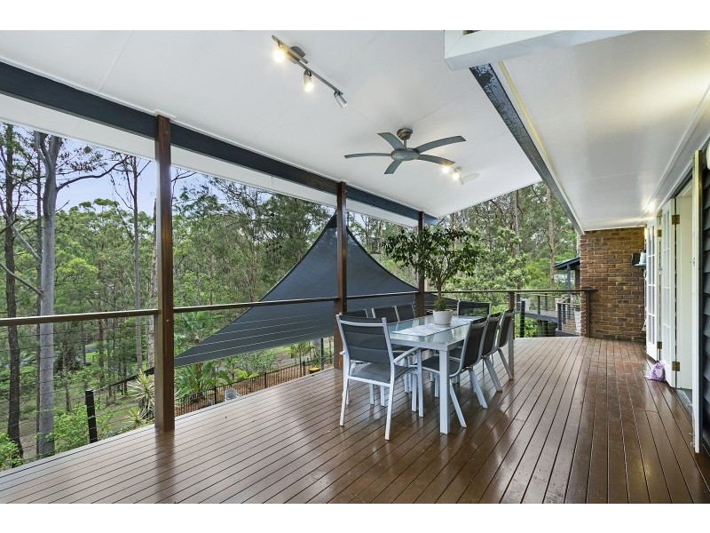 6 Kimberley Court, Eatons Hill QLD 4037