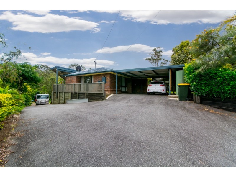 20 Branch Creek Road, Clear Mountain QLD 4500