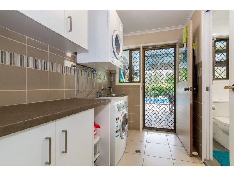 20 Branch Creek Road, Clear Mountain QLD 4500