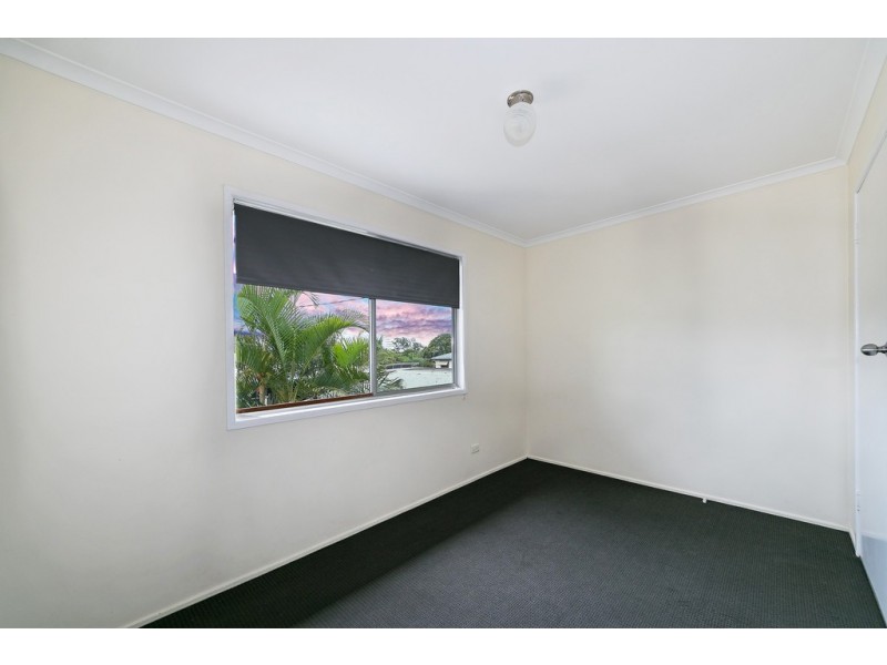 33 Lavercombe Drive, Kallangur QLD 4503