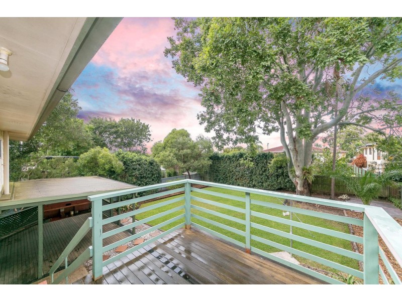 33 Lavercombe Drive, Kallangur QLD 4503