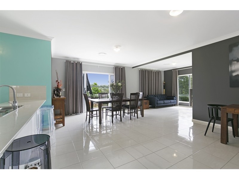 3 Tipuana Place, Cashmere QLD 4500