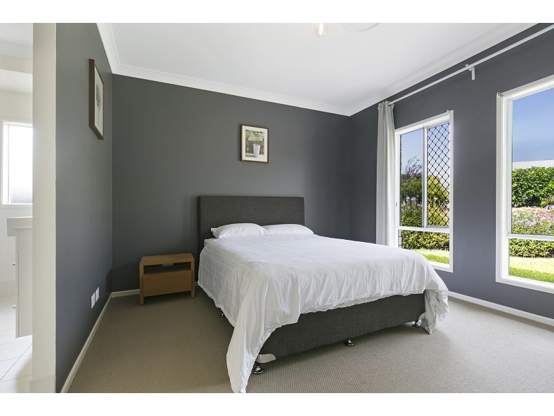 3 Tipuana Place, Cashmere QLD 4500