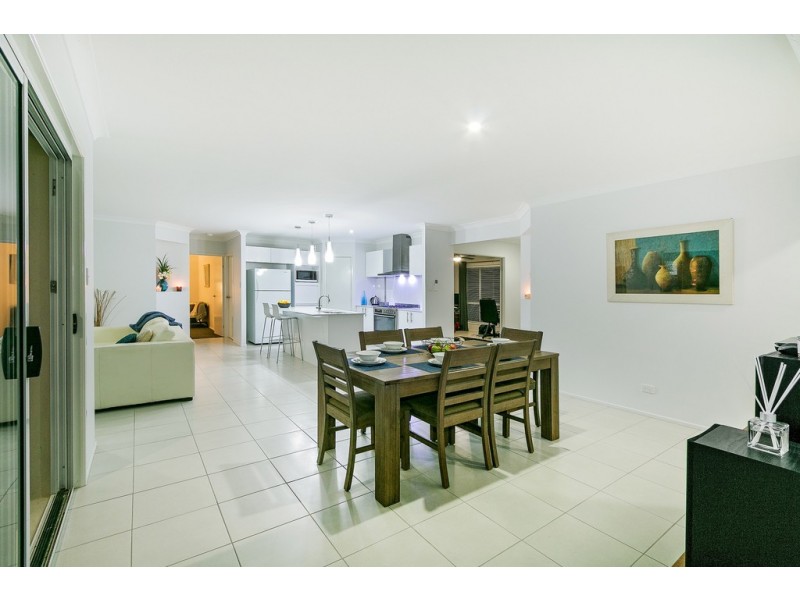 20 Page Close, Cashmere QLD 4500