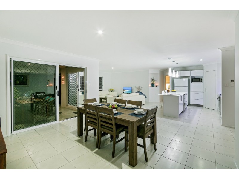 20 Page Close, Cashmere QLD 4500