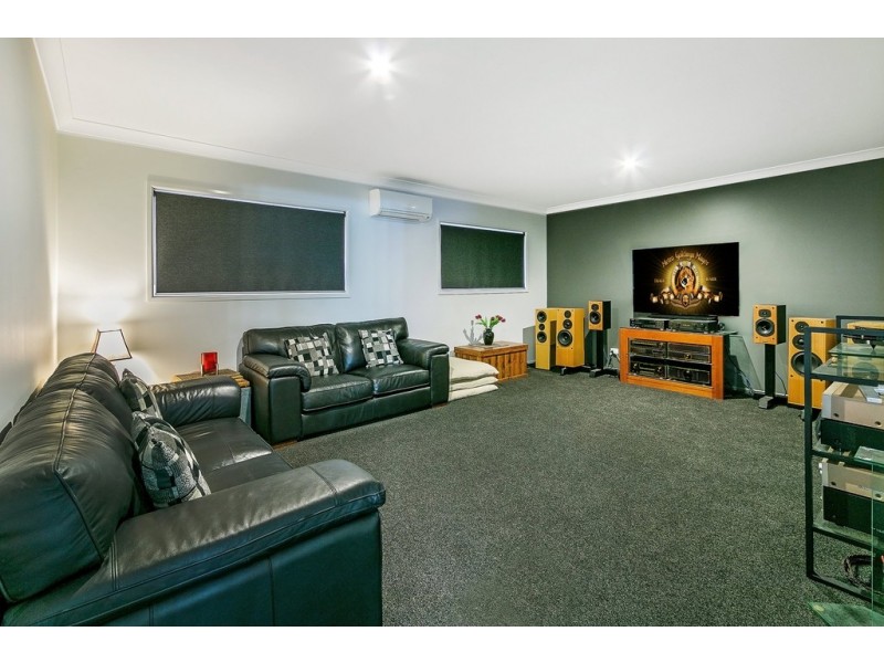 20 Page Close, Cashmere QLD 4500