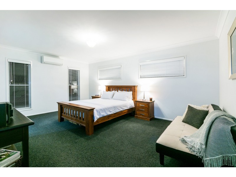 20 Page Close, Cashmere QLD 4500