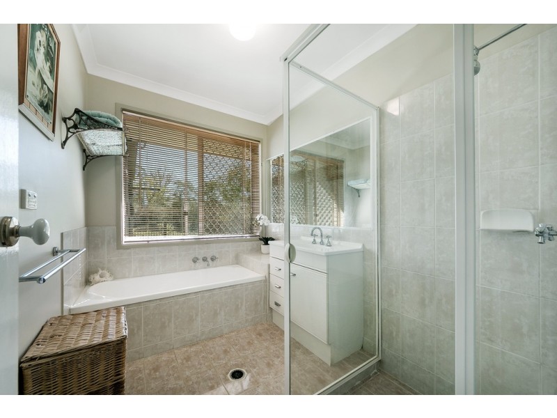 38 Narrabeen Road, Albany Creek QLD 4035