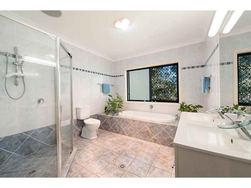 30 Springbook Court, Cashmere QLD 4500