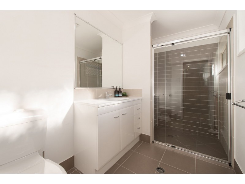 71 Cootharaba Crescent, Warner QLD 4500