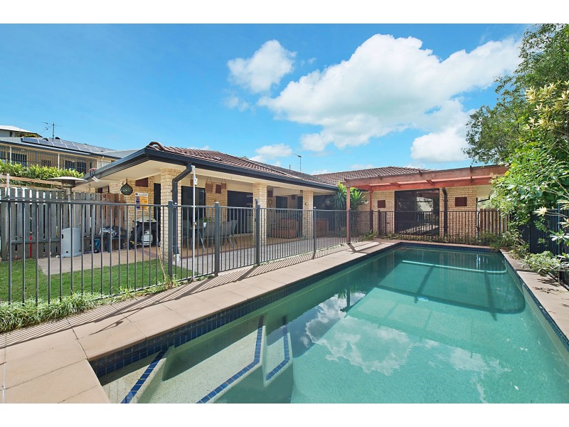 3 Heron Close, Cashmere QLD 4500