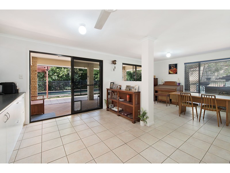 3 Heron Close, Cashmere QLD 4500