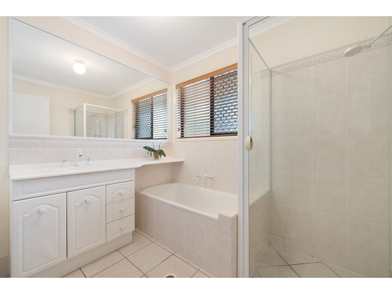 3 Heron Close, Cashmere QLD 4500