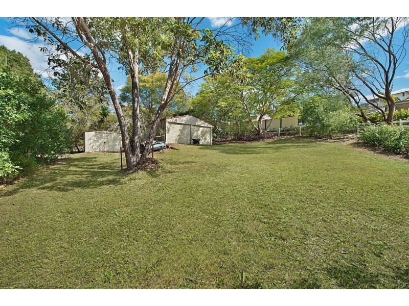 3 Heron Close, Cashmere QLD 4500