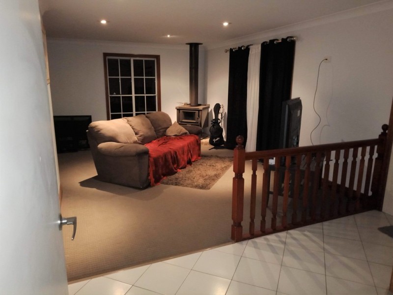 16 Barker Street, Cashmere QLD 4500