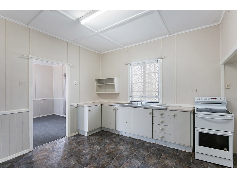 8 Muchow Street, Beenleigh QLD 4207