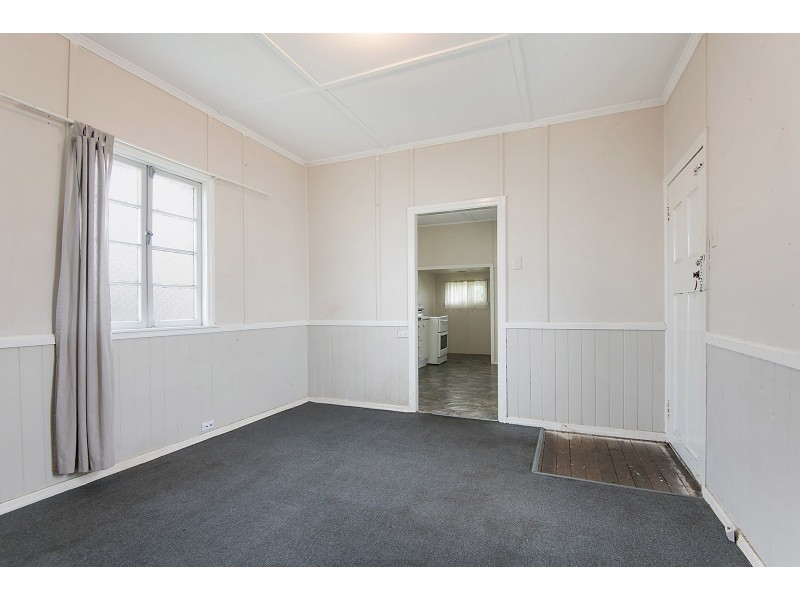 8 Muchow Street, Beenleigh QLD 4207