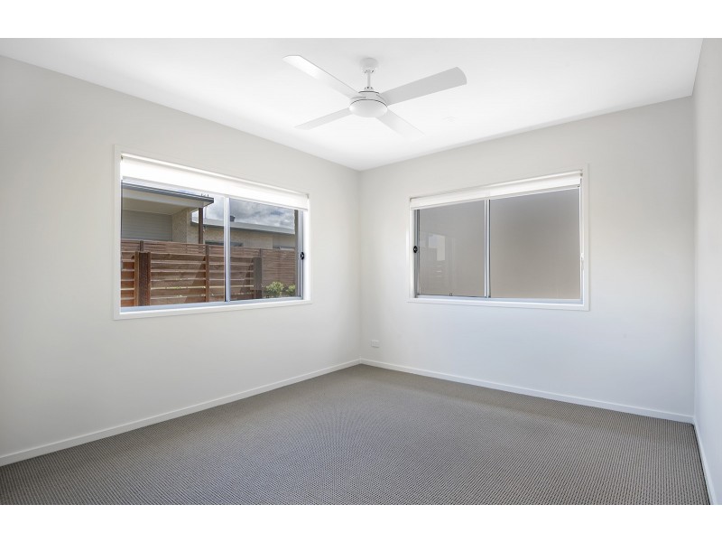 20 Crinum Circuit, Coomera QLD 4209