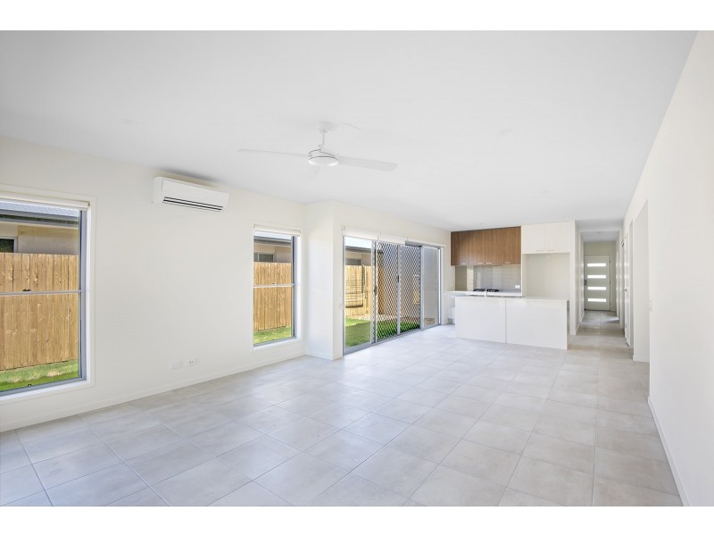 20 Crinum Circuit, Coomera QLD 4209