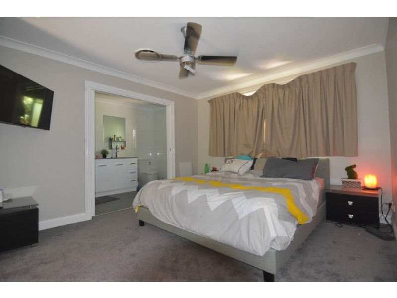 15 Joanne Street, Karalee QLD 4306