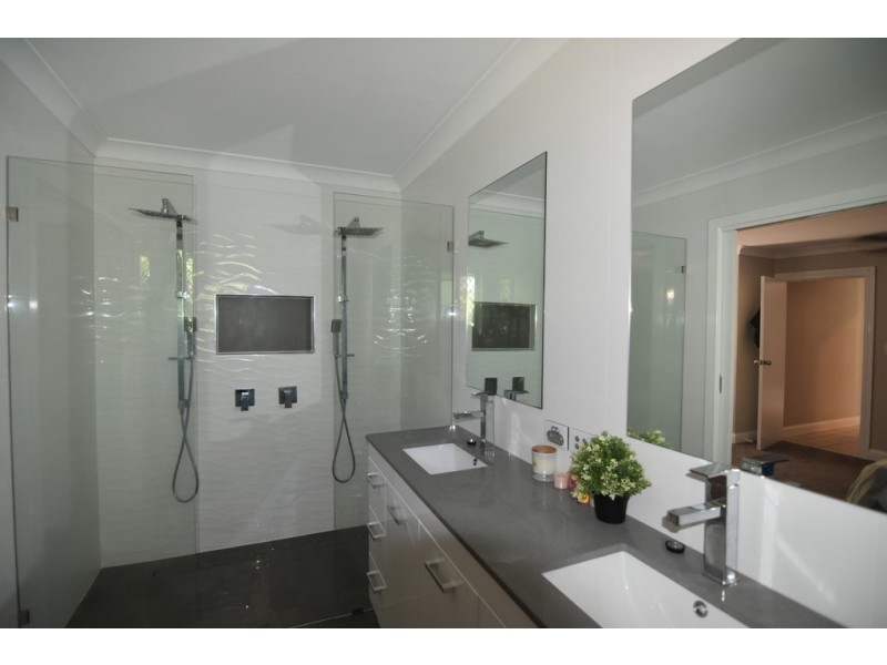 15 Joanne Street, Karalee QLD 4306