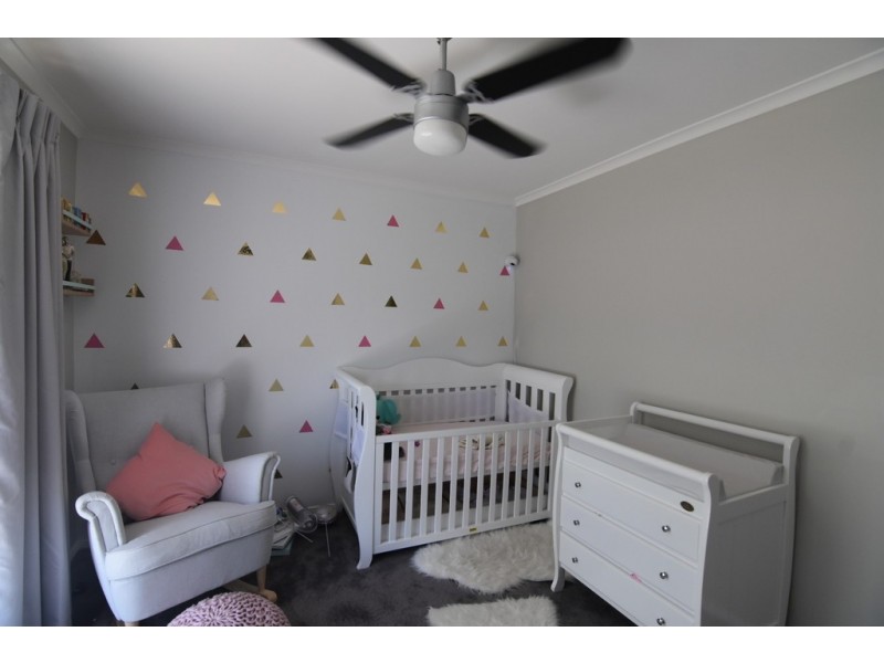 15 Joanne Street, Karalee QLD 4306