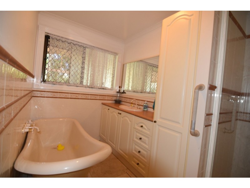 15 Joanne Street, Karalee QLD 4306