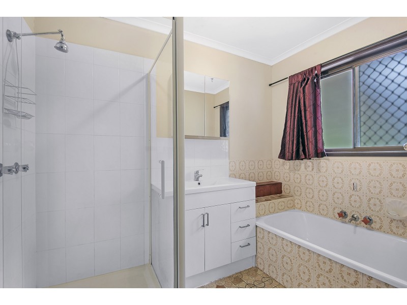 10 Adair Court, Springwood QLD 4127