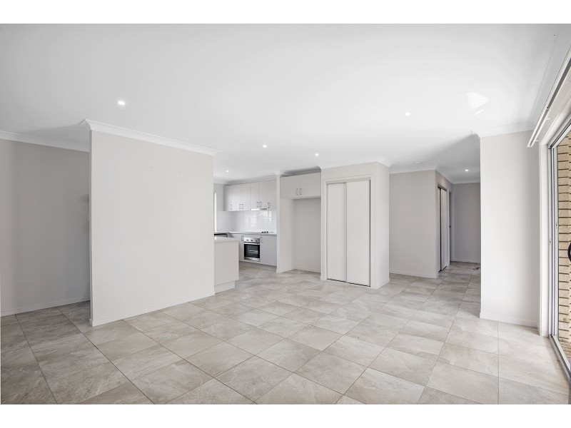 2 Bluestone Drive, Logan Reserve QLD 4133