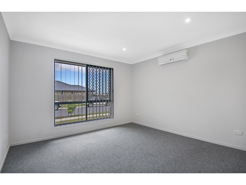 2 Bluestone Drive, Logan Reserve QLD 4133