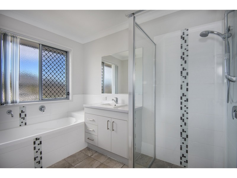 2 Bluestone Drive, Logan Reserve QLD 4133
