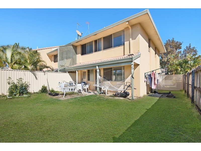 26/469 Pine Ridge Road, Runaway Bay QLD 4216
