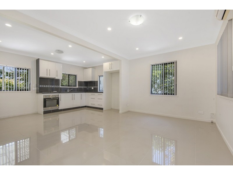 9 Stubbs Road, Woodridge QLD 4114