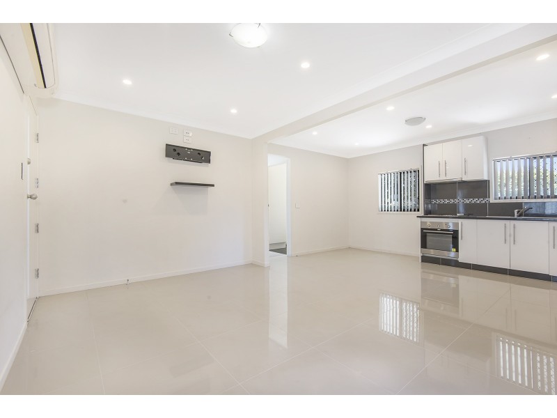 9 Stubbs Road, Woodridge QLD 4114
