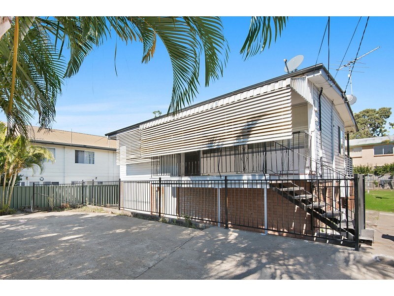 2 Waratah Street, Woodridge QLD 4114