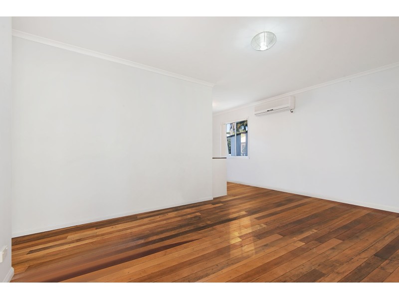 2 Waratah Street, Woodridge QLD 4114