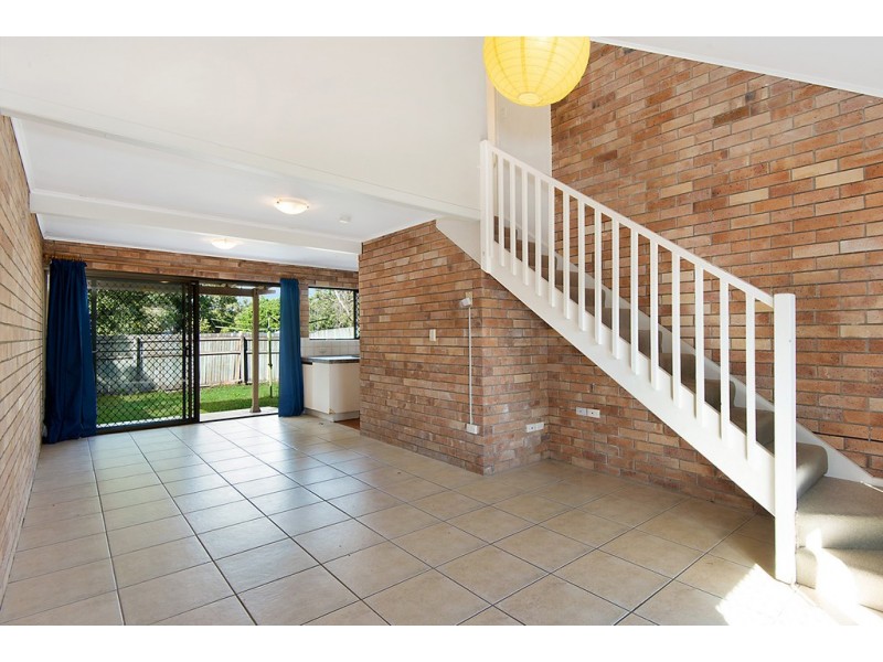 4/11 Macquarie Street, Woodridge QLD 4114