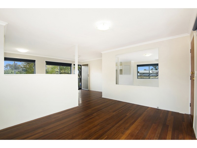 8 Francis Road, Shailer Park QLD 4128